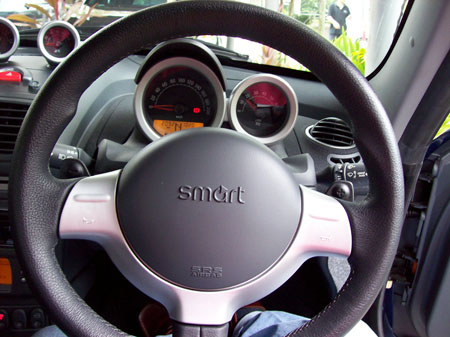 [Obrazek: roadster_interior.jpg]